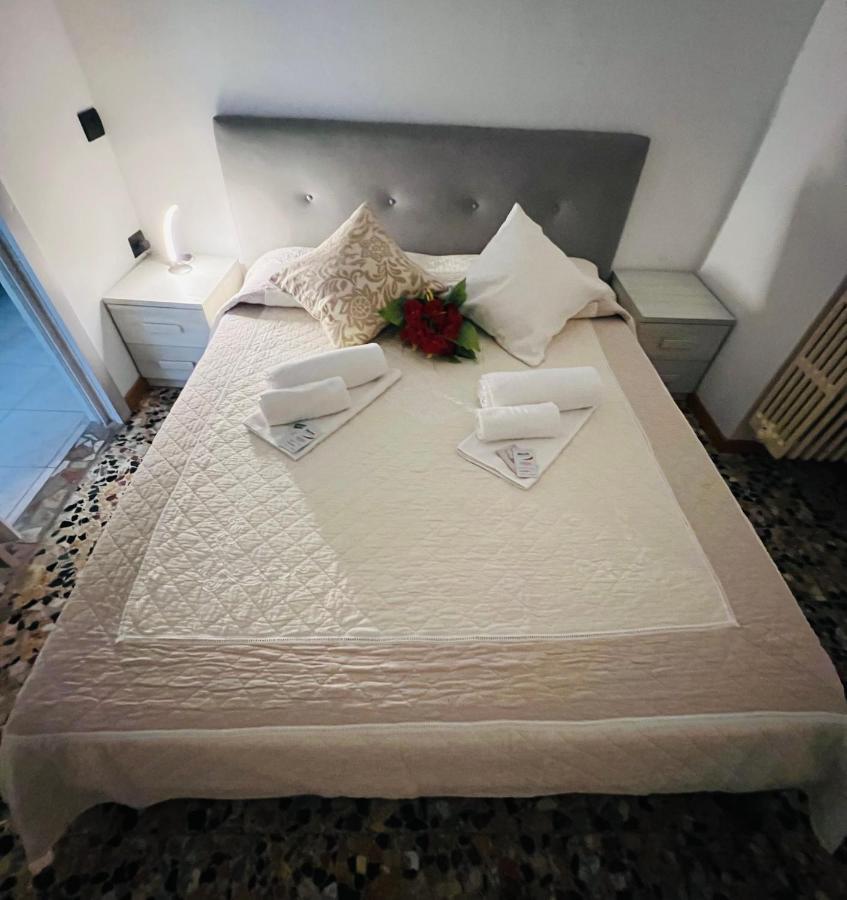 Casa Vacanza Elena Verona Exterior foto
