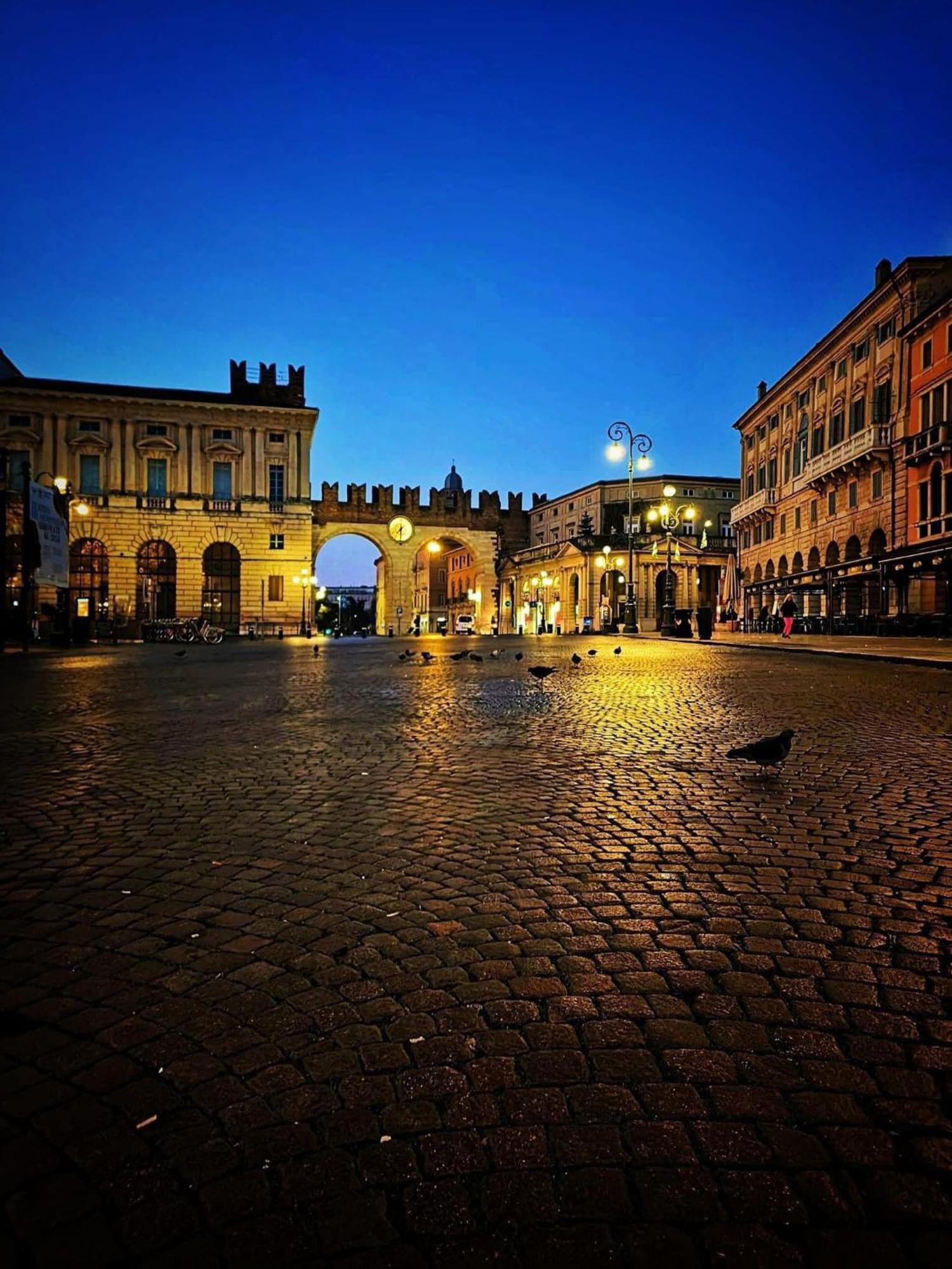 Casa Vacanza Elena Verona Exterior foto